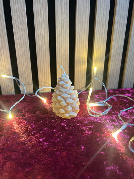 Bougie décorative parfumée – Pomme de pin