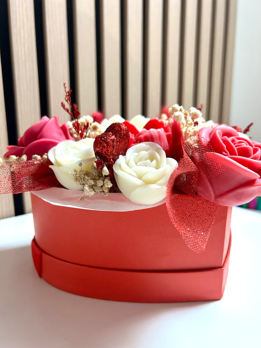 Bouquet de Fleurs en Cire – Édition Saint-Valentin Rouge