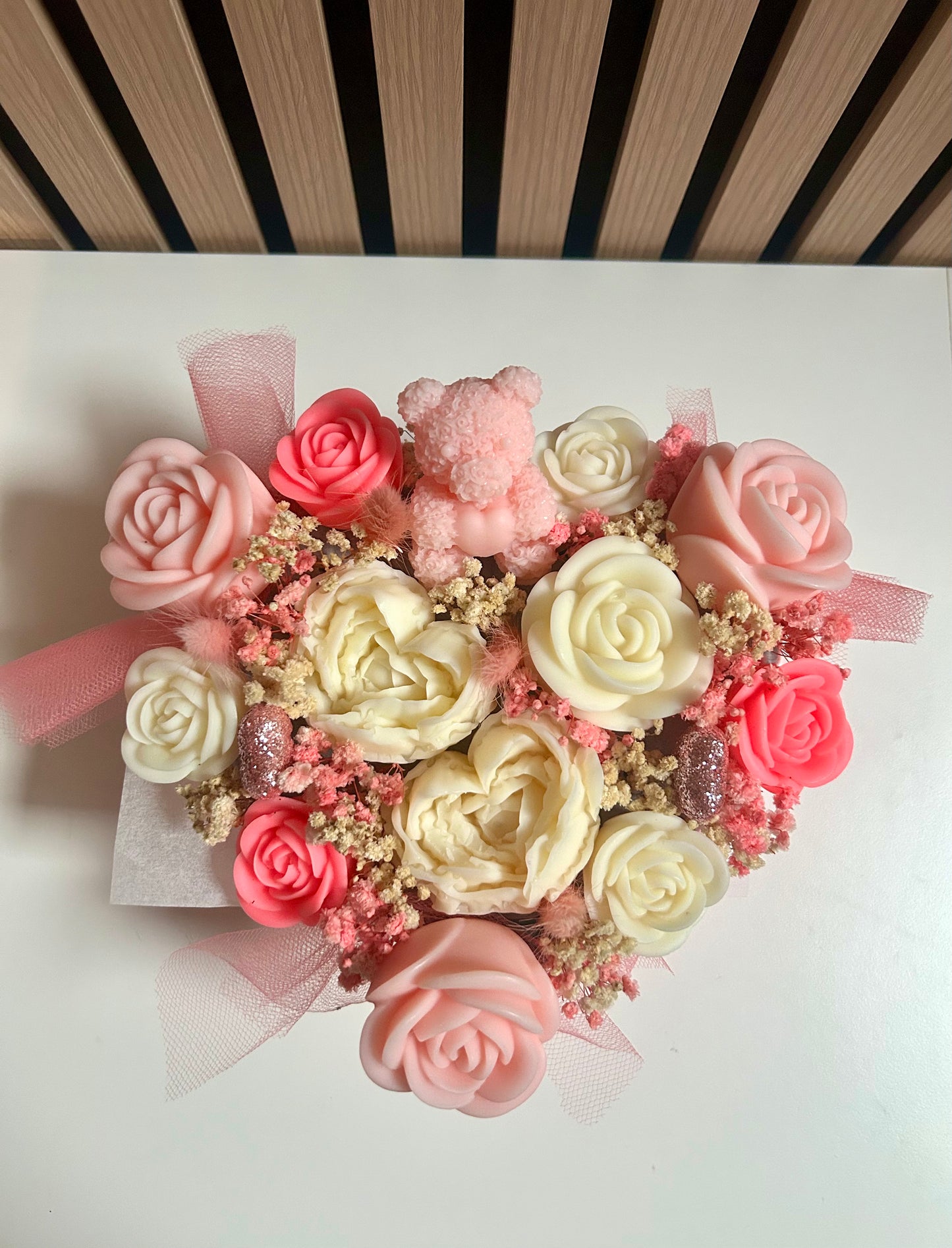 Bouquet de Fleurs en Cire – Édition Saint-Valentin Rose