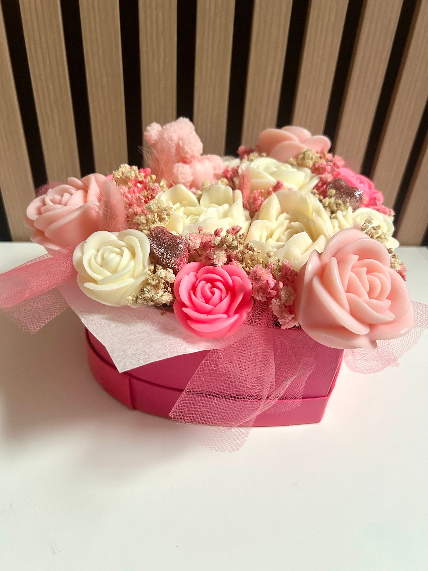 Bouquet de Fleurs en Cire – Édition Saint-Valentin Rose