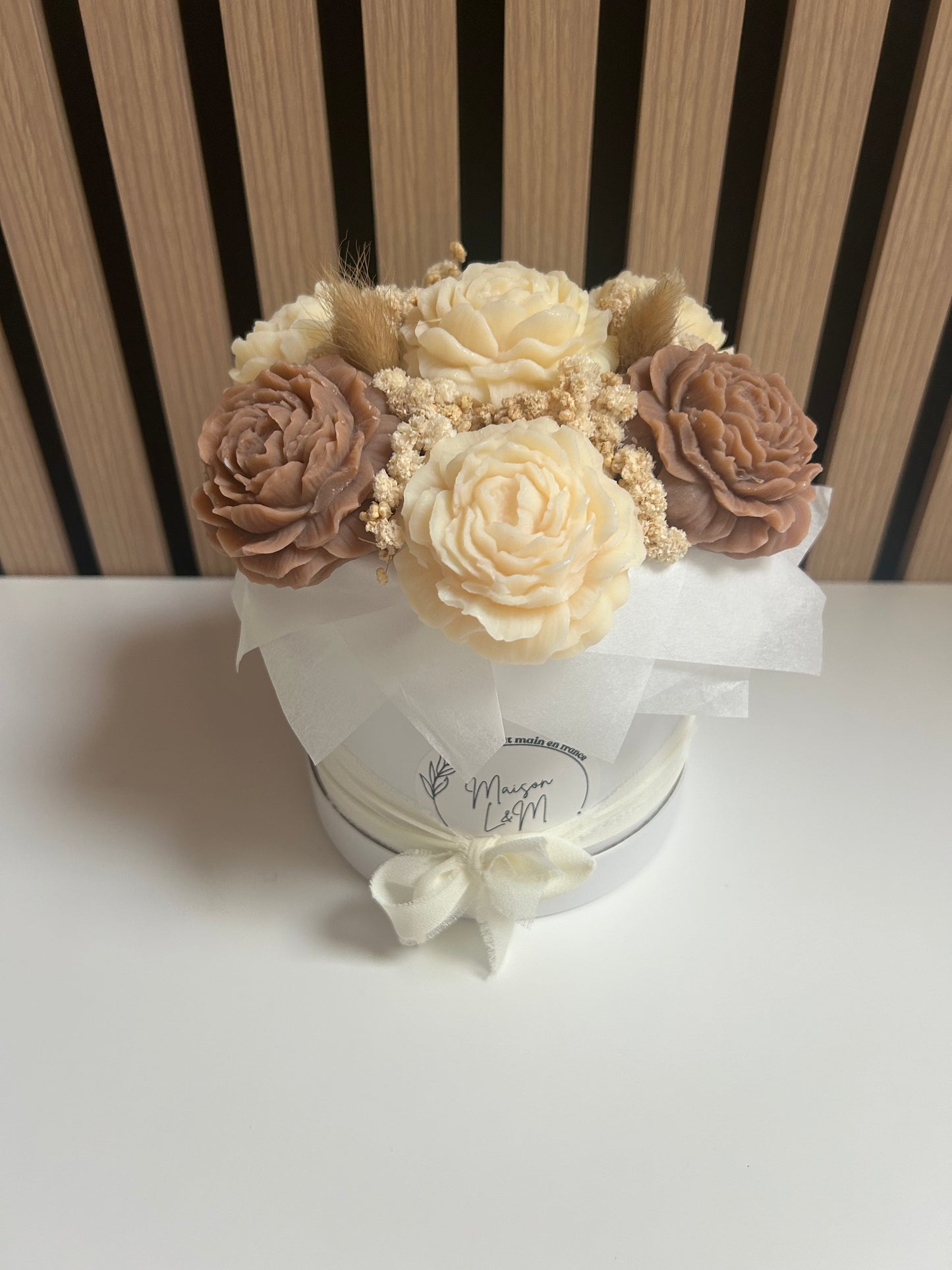 Bouquet floral sable/brun et blanc