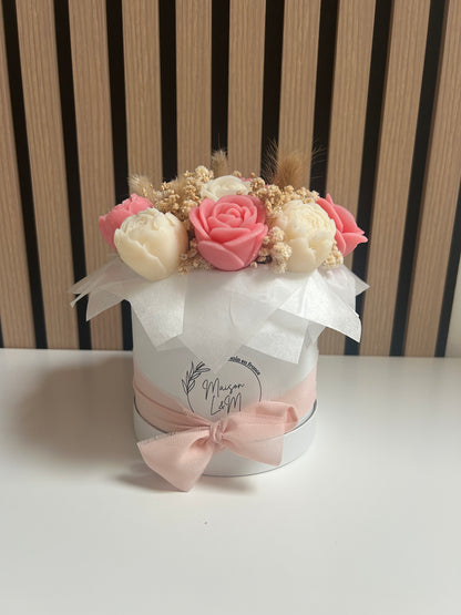 Bouquet floral rose et blanc